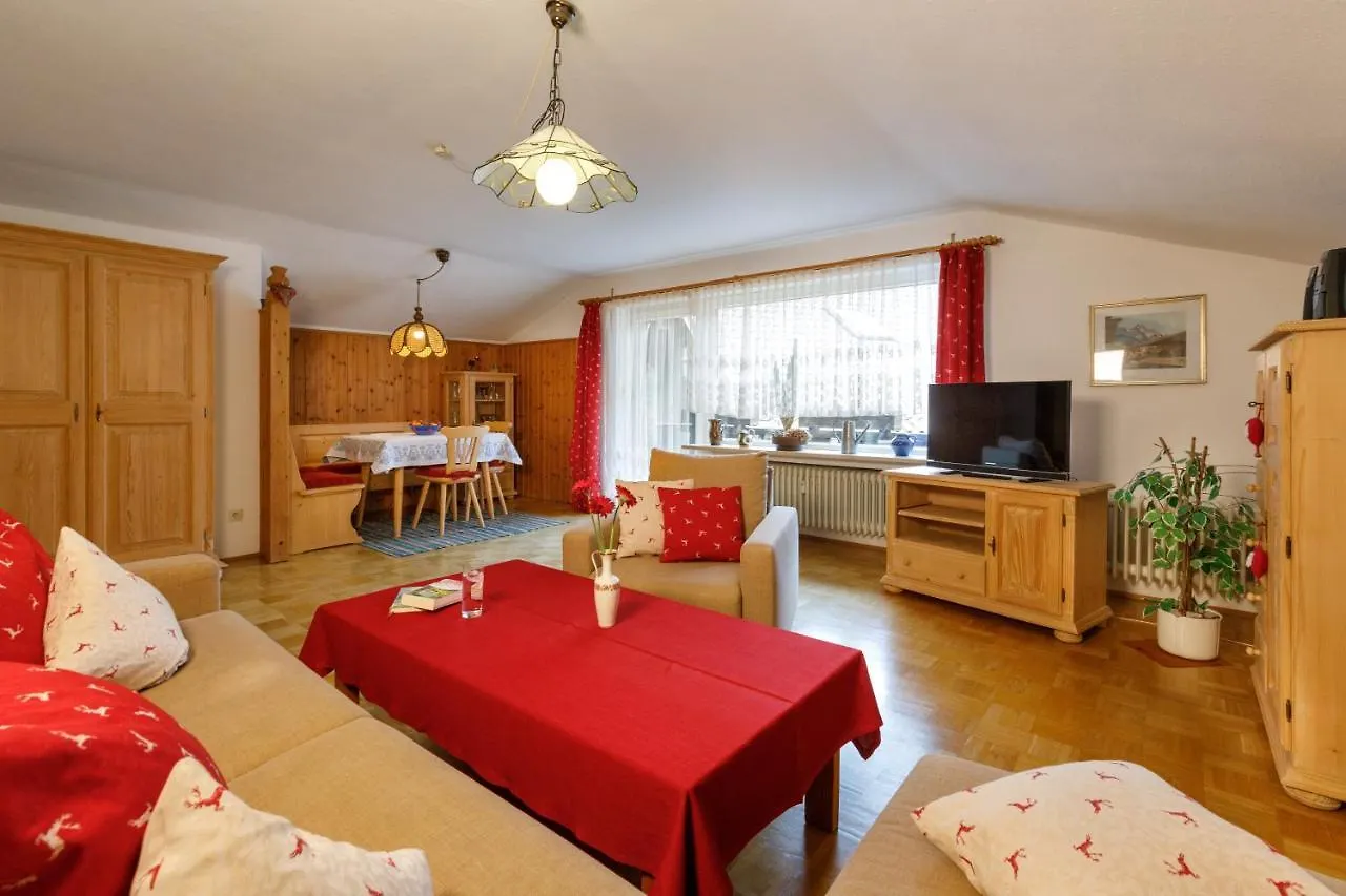 Haus Huis'N Grainau Guest house