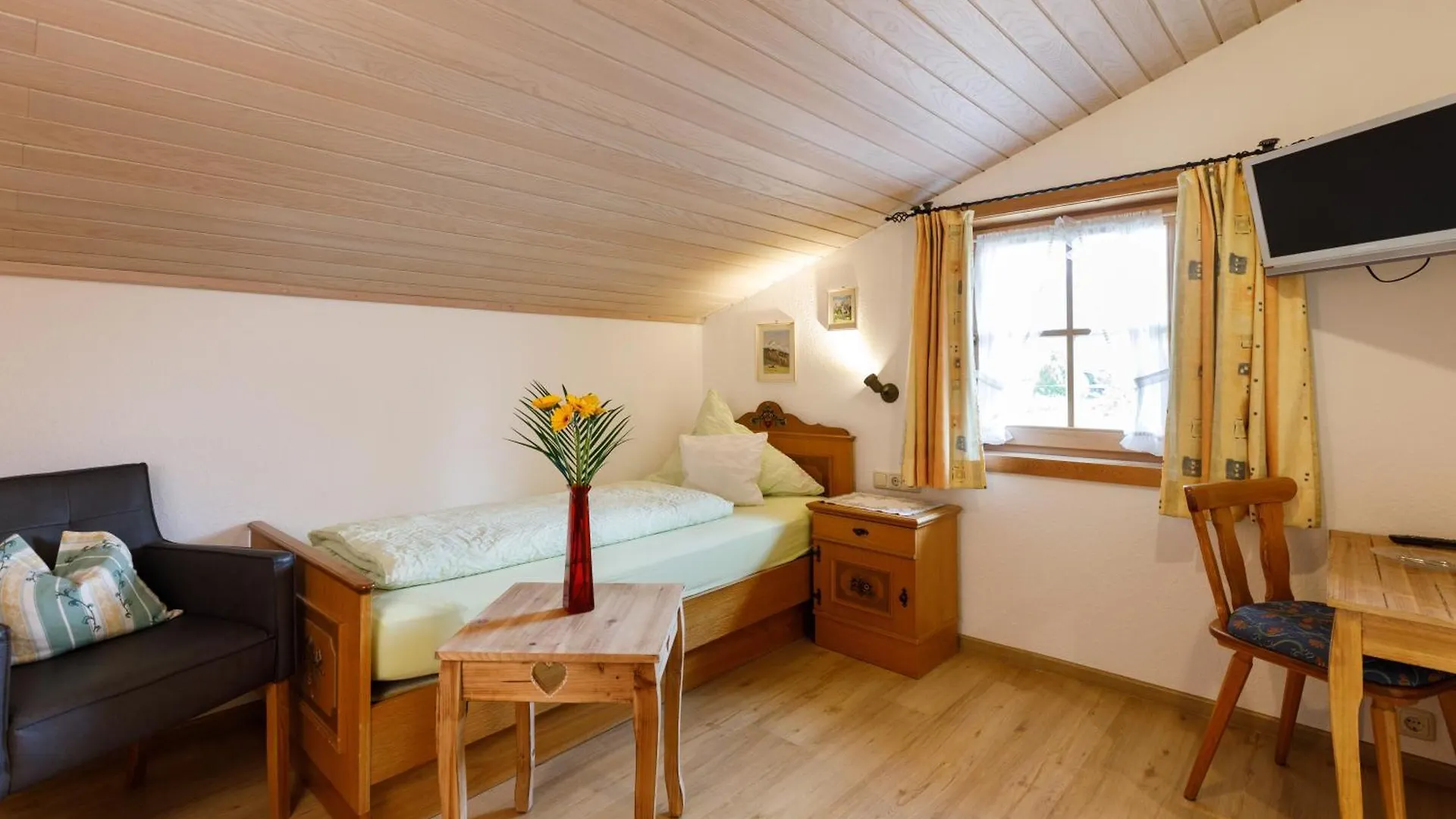 Haus Huis'N Grainau Gasthof