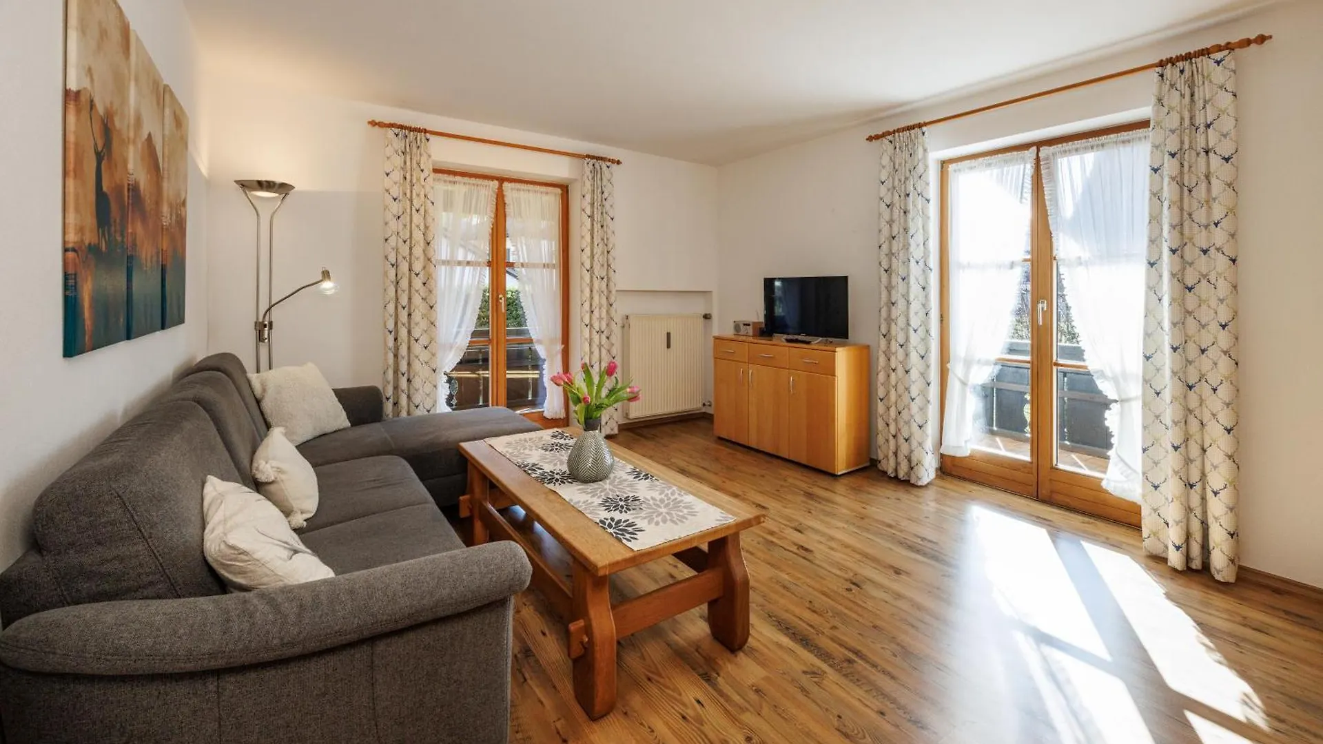 Haus Huis'N Grainau Guest house